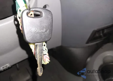 2005 Ford Focus Zx4 z USA, uszkodzony, nr VIN 1FAFP34N75W310511